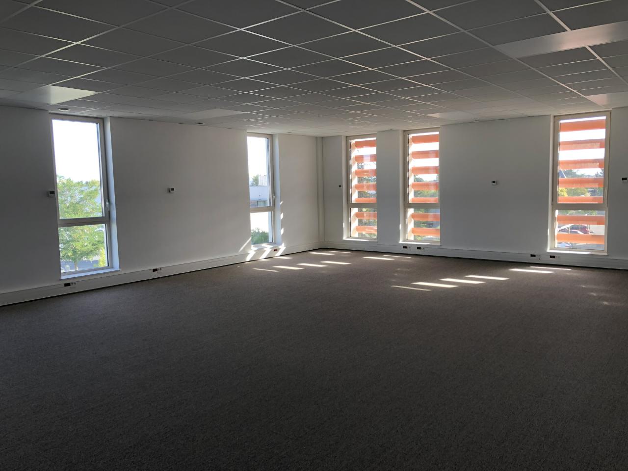 Bureau Tours 785m² Location bureau Tours Indre-et-Loire OLBUR2313888 2